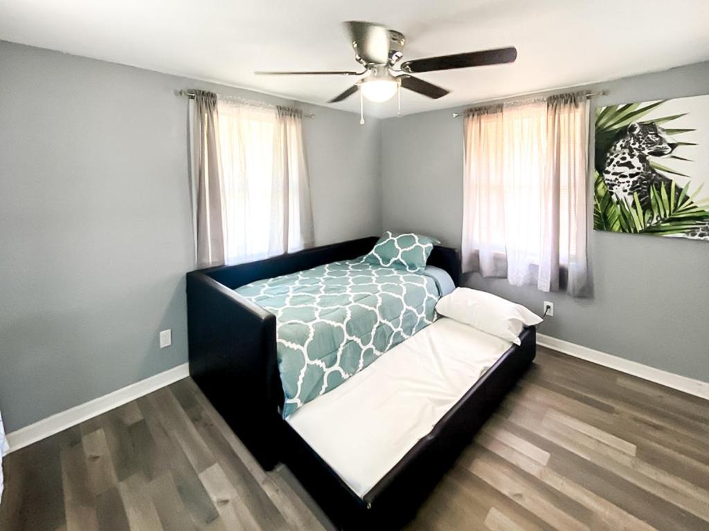 Sarasota Modern, Spacious, Comfy, Queen Beds, Backyard Rental المظهر الخارجي الصورة