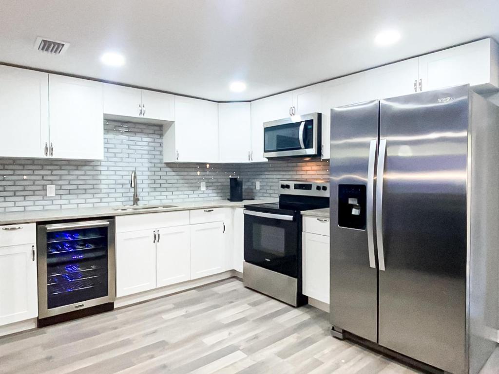 Sarasota Modern, Spacious, Comfy, Queen Beds, Backyard Rental المظهر الخارجي الصورة